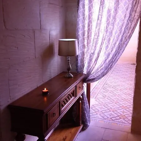 Ir-remissa Holiday Farmhouse W/pool Casa de Férias *