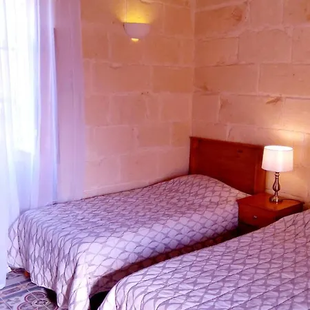 Ir-remissa Holiday Farmhouse W/pool Holiday home